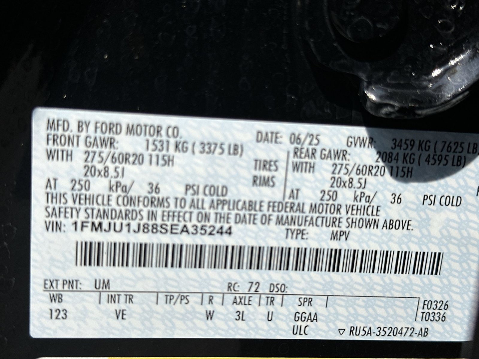 Certified 2025 Ford Expedition Active AWD/4WD image 38
