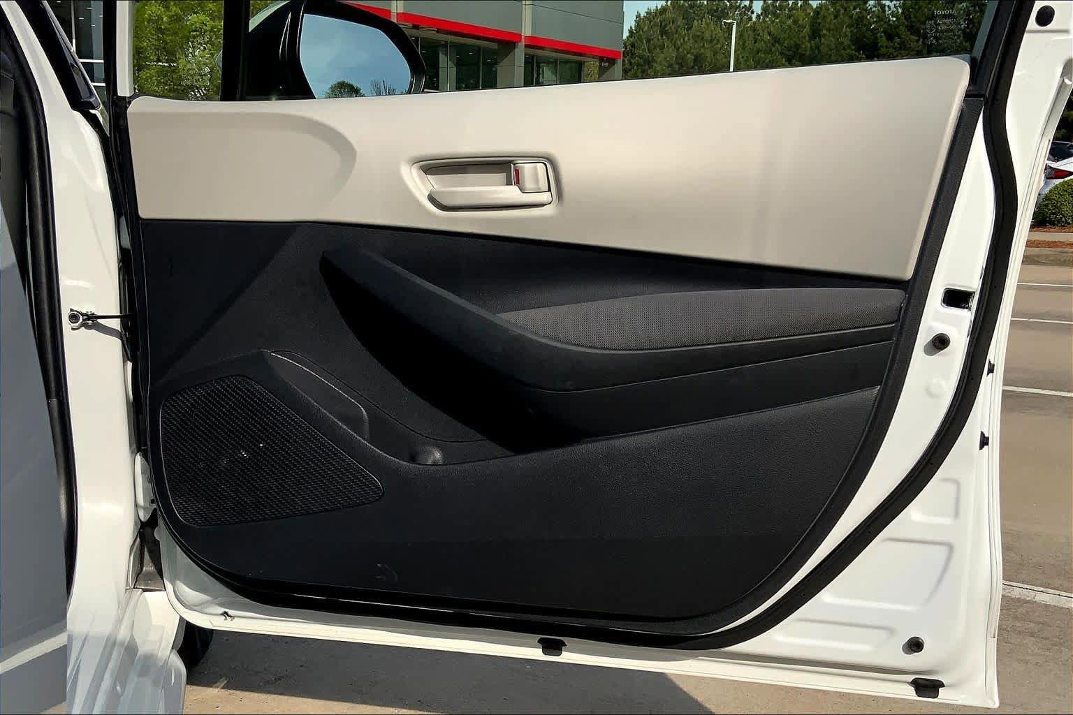 Used 2024 Toyota Corolla LE image 22