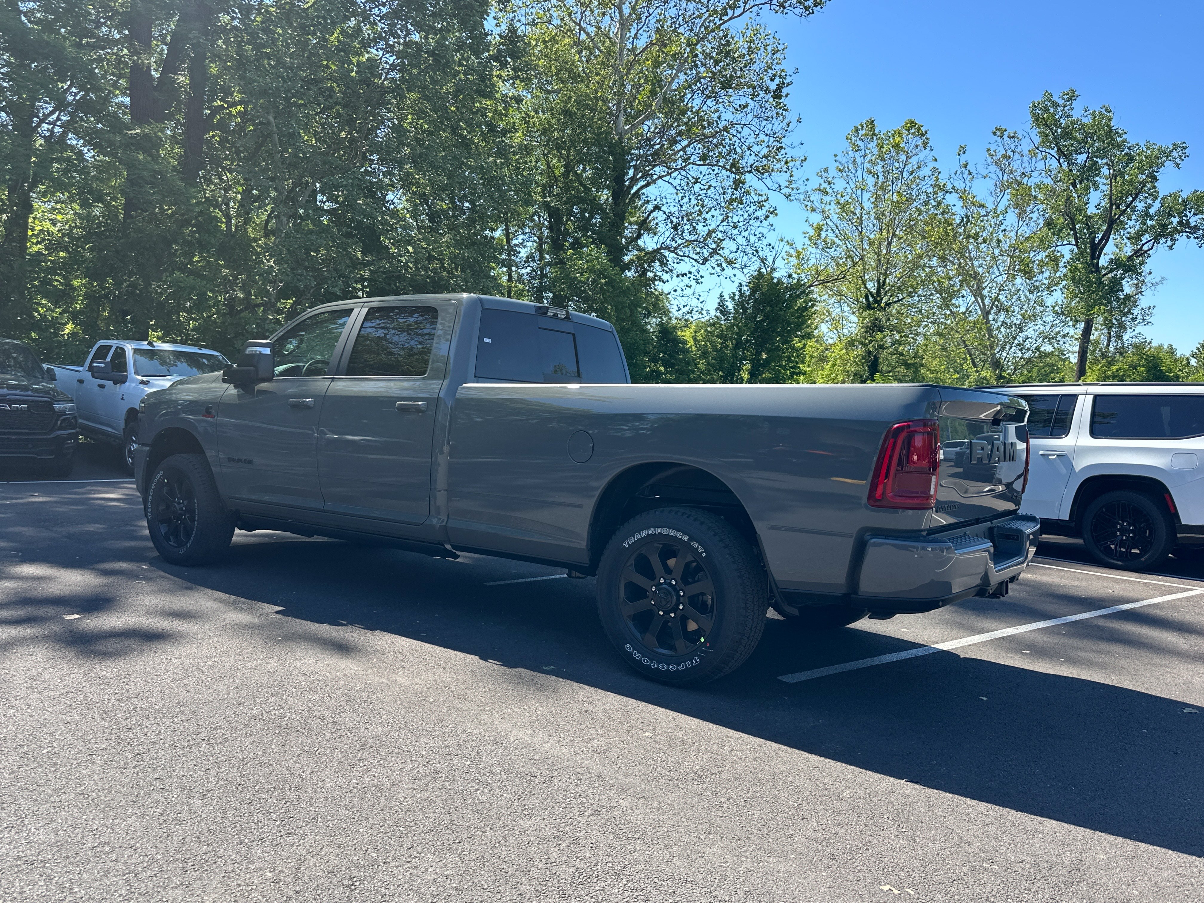New 2026 RAM 2500 Laramie AWD/4WD image 26
