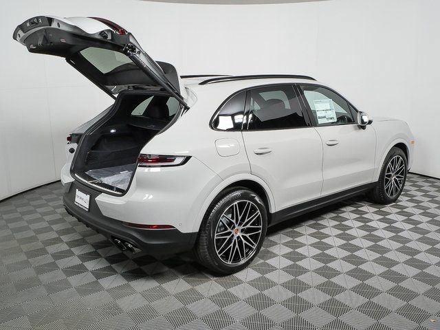 New 2026 Porsche Cayenne image 30