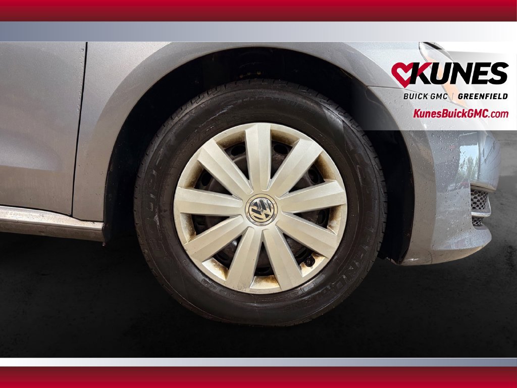 Used 2013 Volkswagen Passat 2.5 S FWD image 8