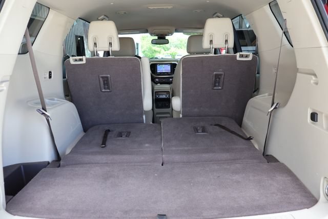 Used 2018 GMC Acadia Denali w/ Technology Package FWD image 20
