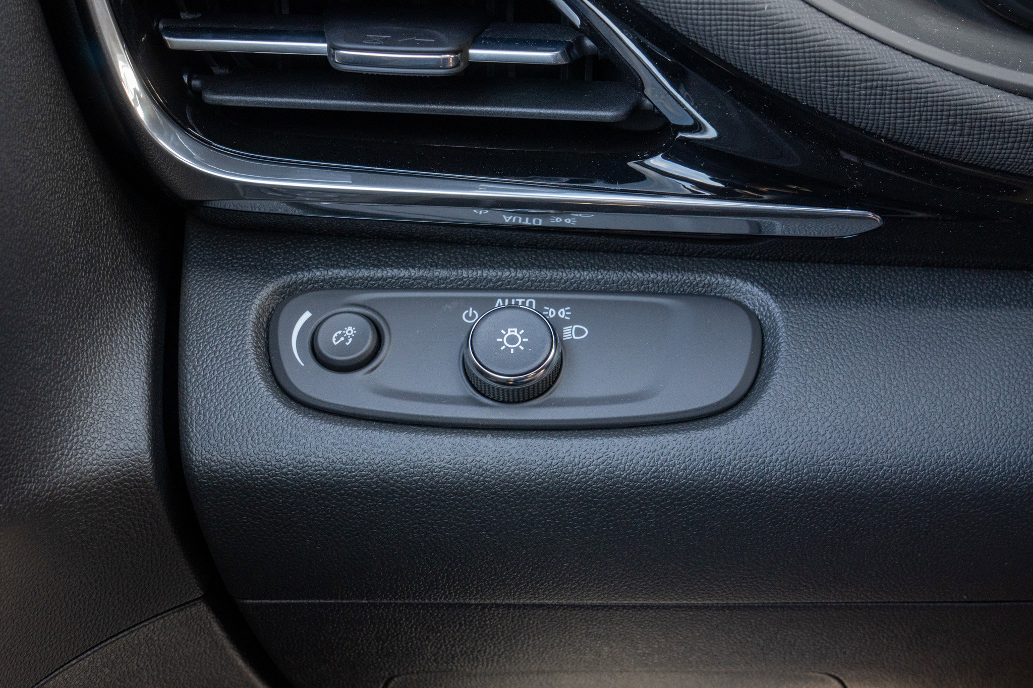 New 2026 Buick Envista Avenir FWD image 27
