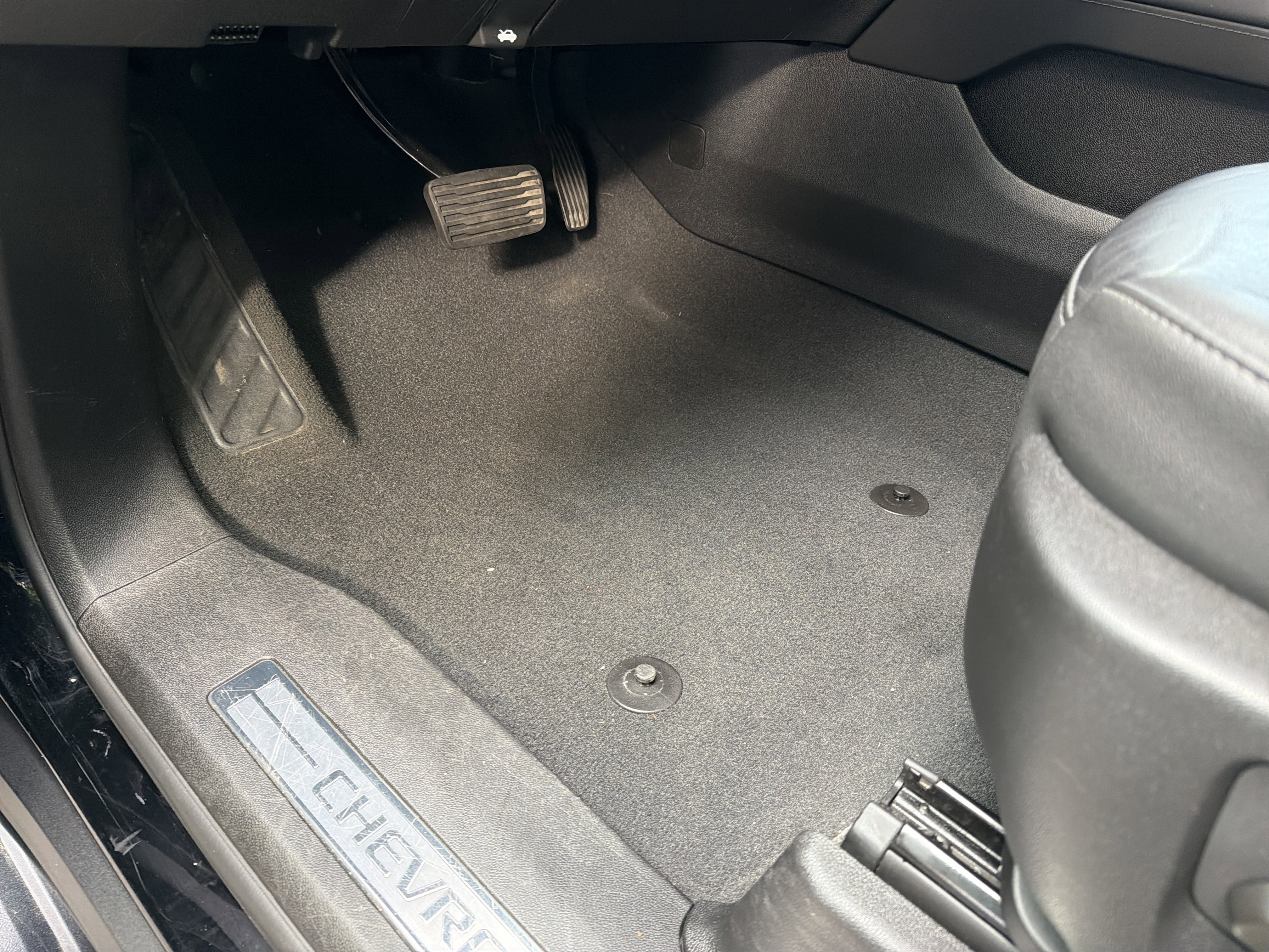 Used 2024 Chevrolet Suburban LT AWD/4WD image 17