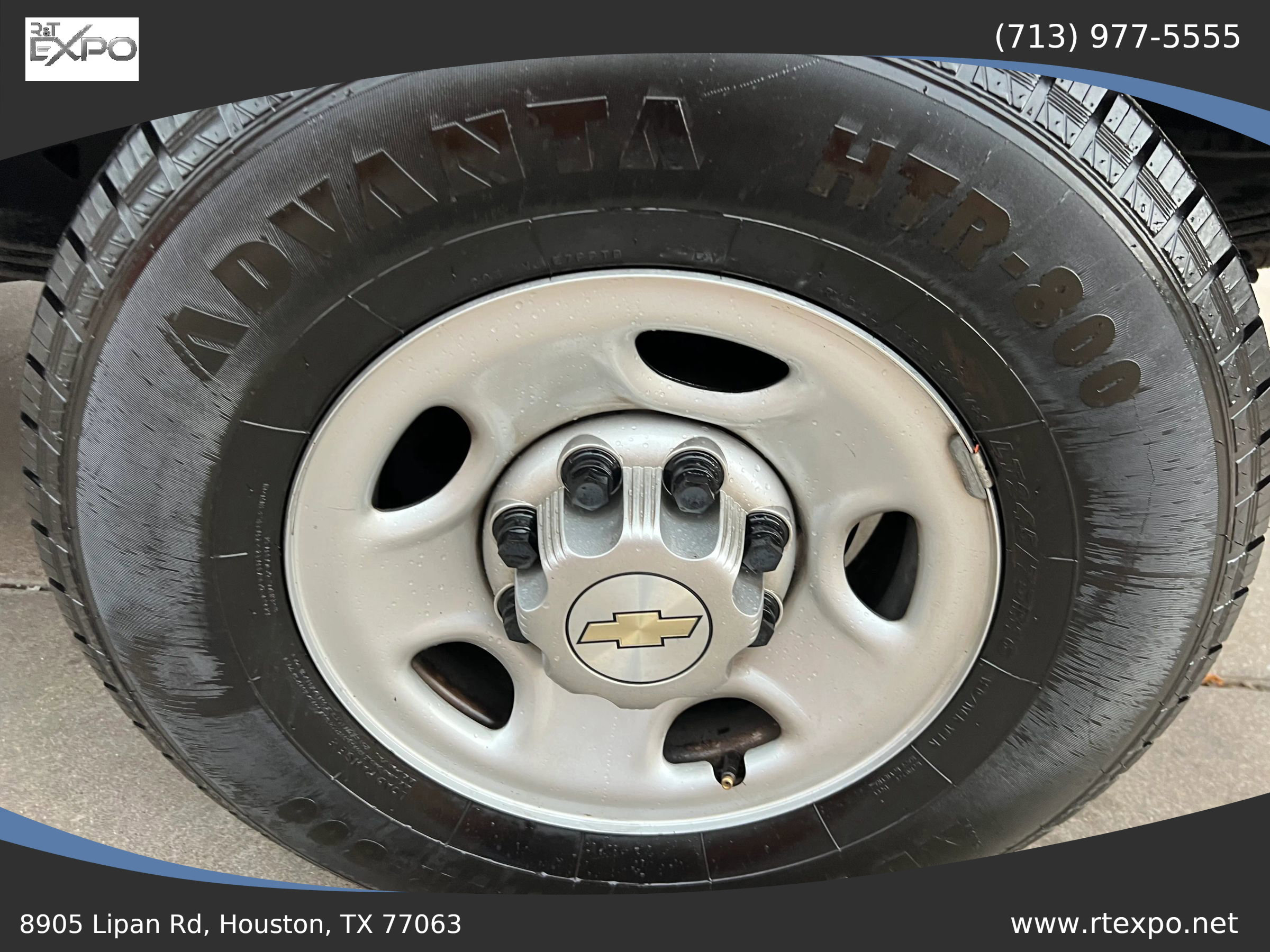 Used 2021 Chevrolet Express 2500 w/ Driver Convenience Package image 16