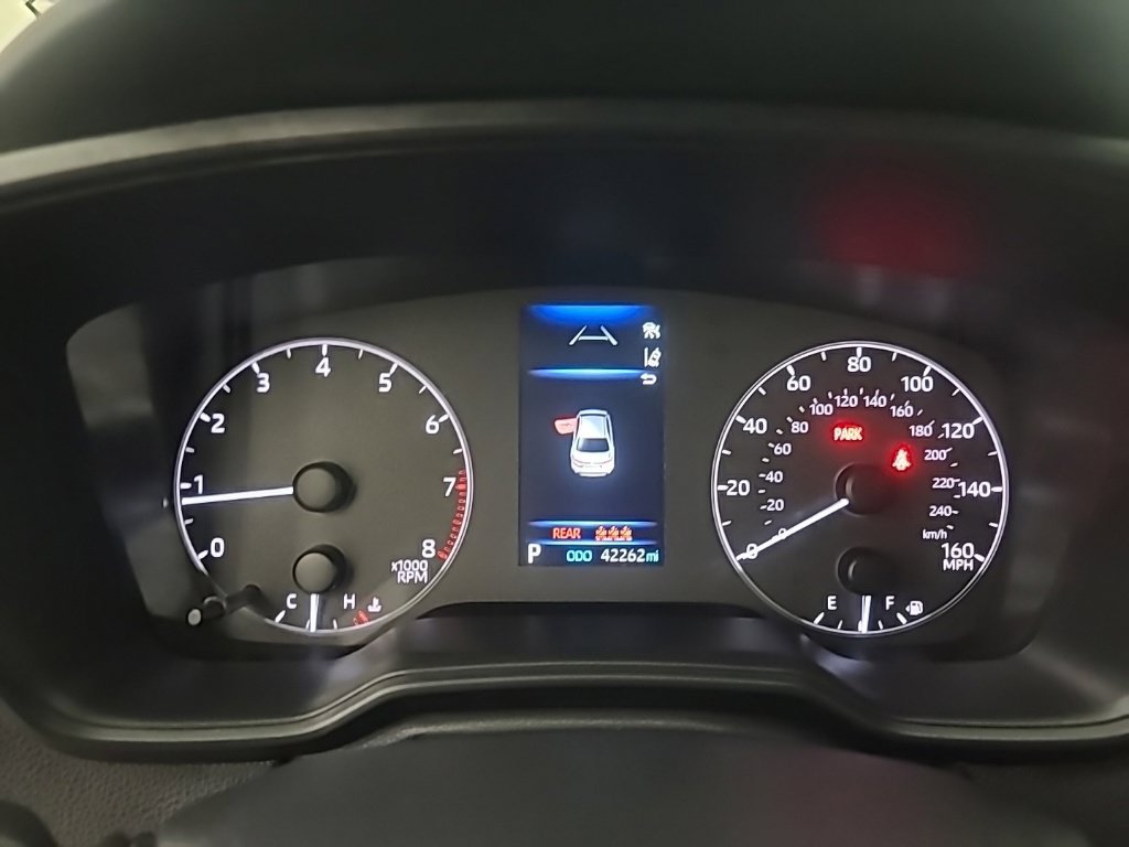 Used 2025 Toyota Corolla LE FWD image 31
