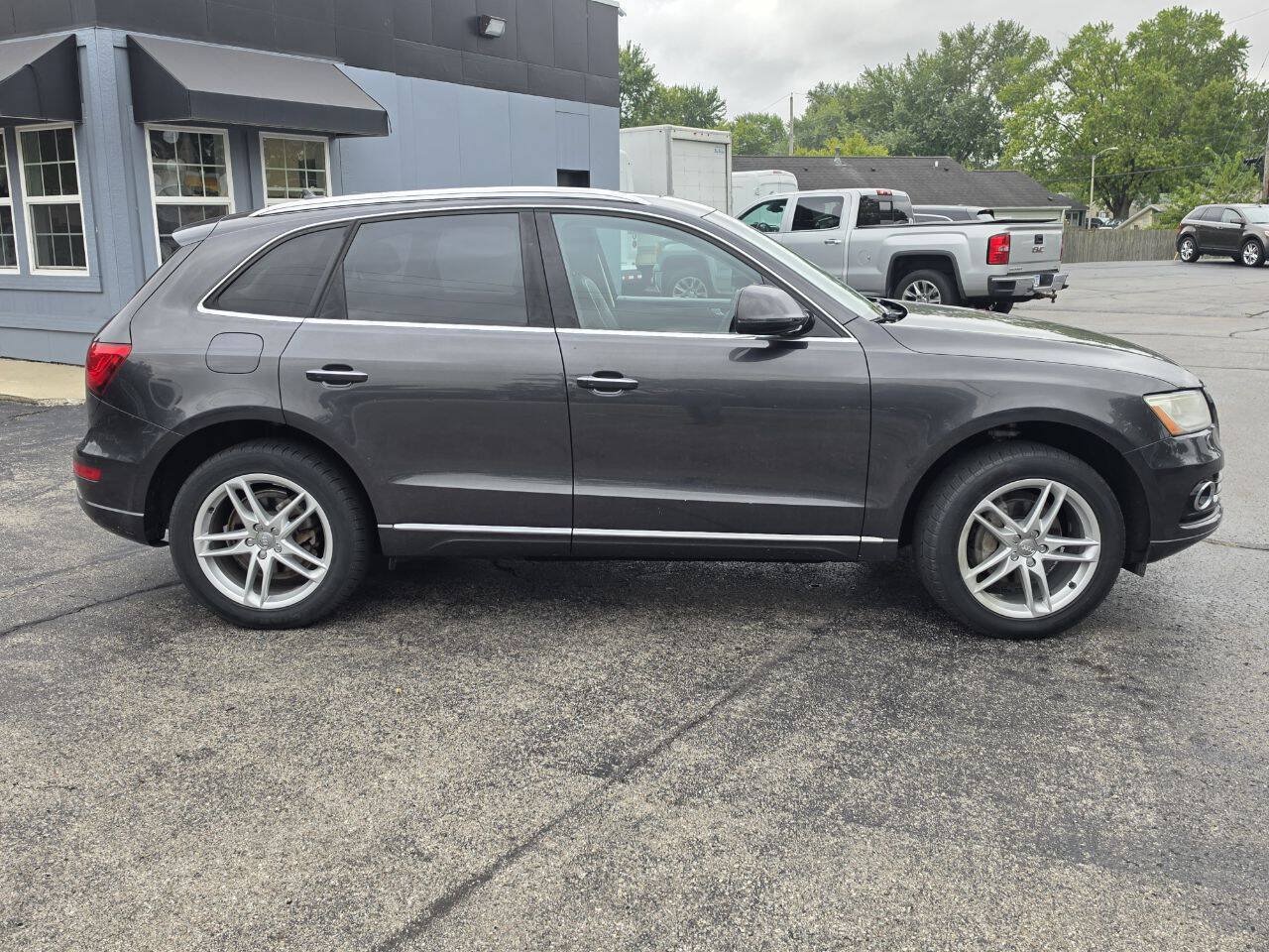 Used 2016 Audi Q5 2.0T Premium Plus w/ Technology Package AWD/4WD image 4