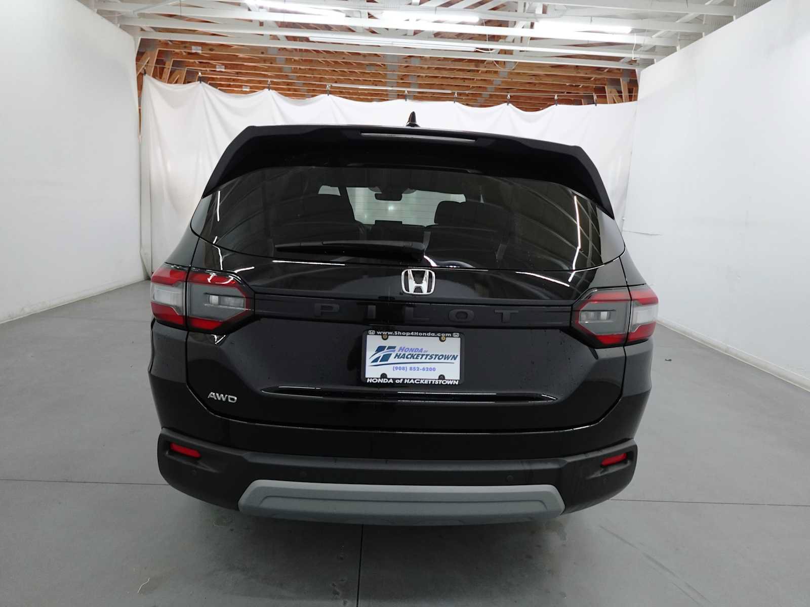 Used 2024 Honda Pilot EX-L image 6