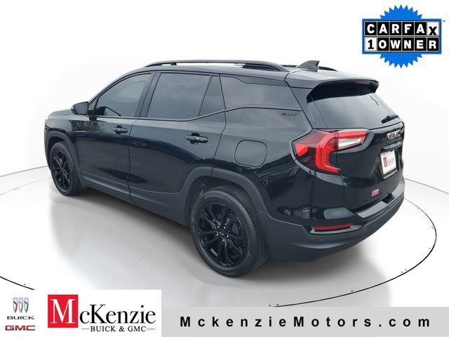 Used 2022 GMC Terrain SLT w/ Elevation Edition FWD image 3