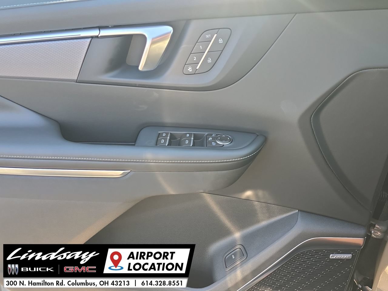 New 2027 Buick Enclave Sport Touring w/ Power Package AWD/4WD image 24