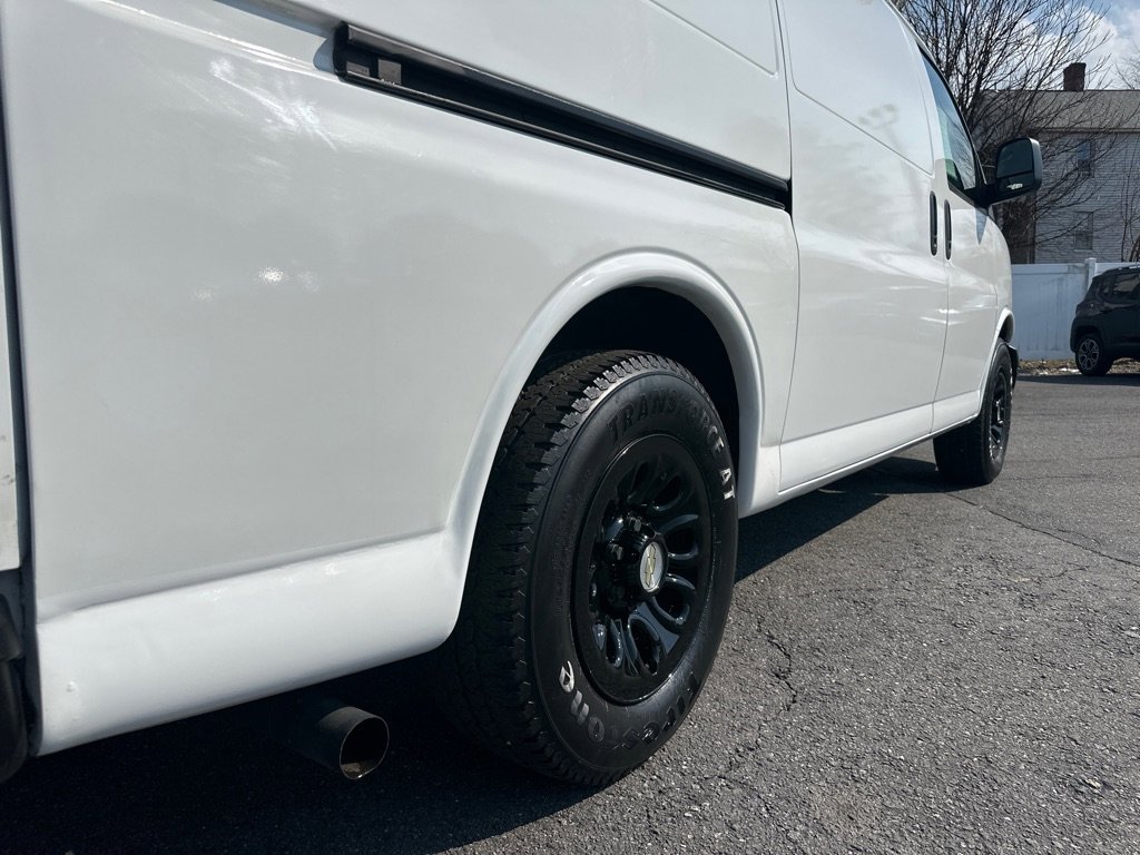 Used 2011 Chevrolet Express 1500 AWD w/ Power Package image 8