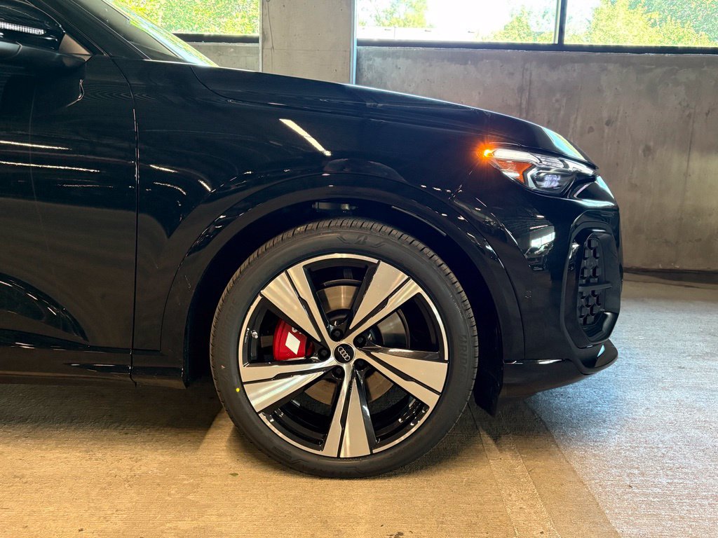 New 2026 Audi SQ5 Prestige AWD/4WD image 11