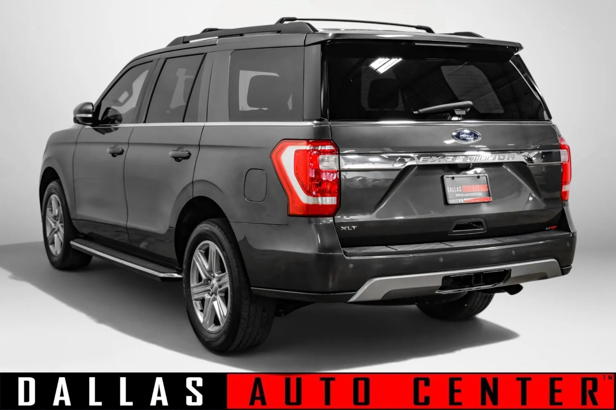 Used 2019 Ford Expedition XLT w/ Equipment Group 202A RWD image 7