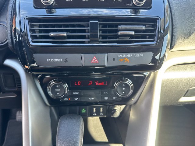Used 2023 Mitsubishi Eclipse Cross LE AWD/4WD image 20