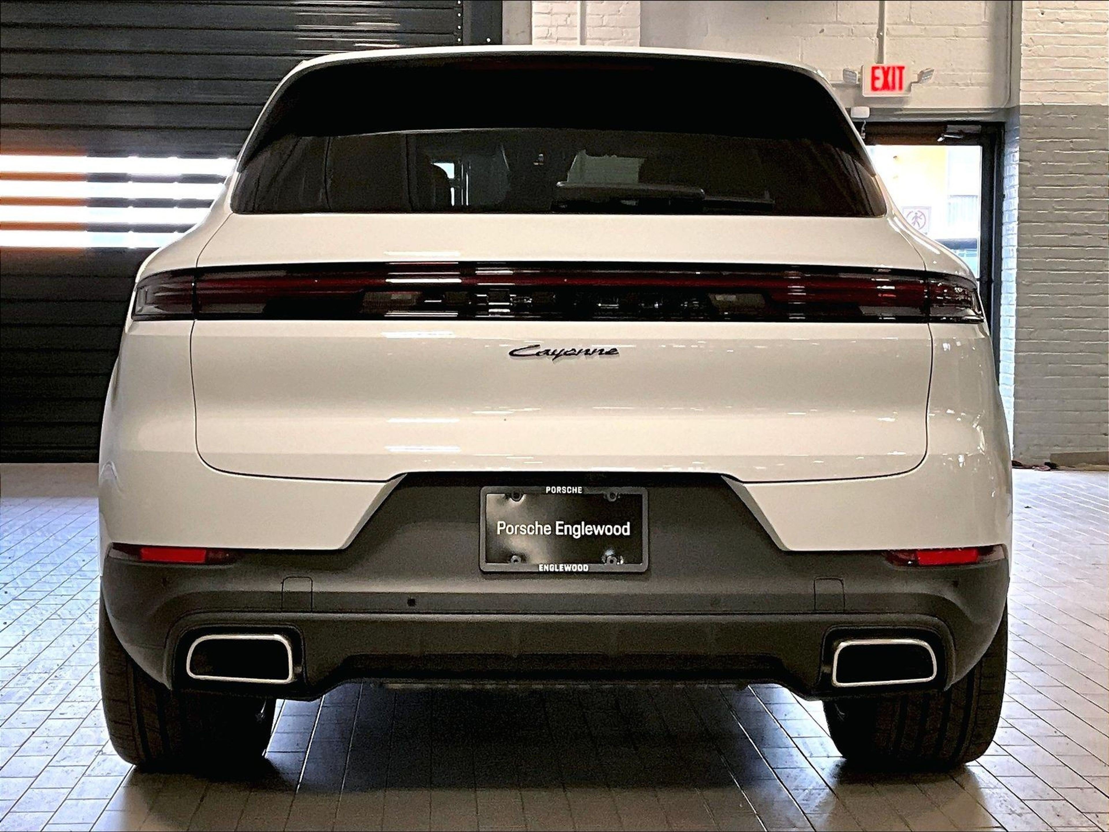 New 2026 Porsche Cayenne AWD/4WD image 8
