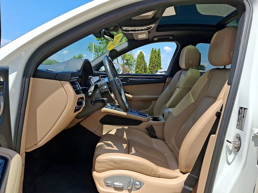 Used 2019 Porsche Macan AWD/4WD image 13
