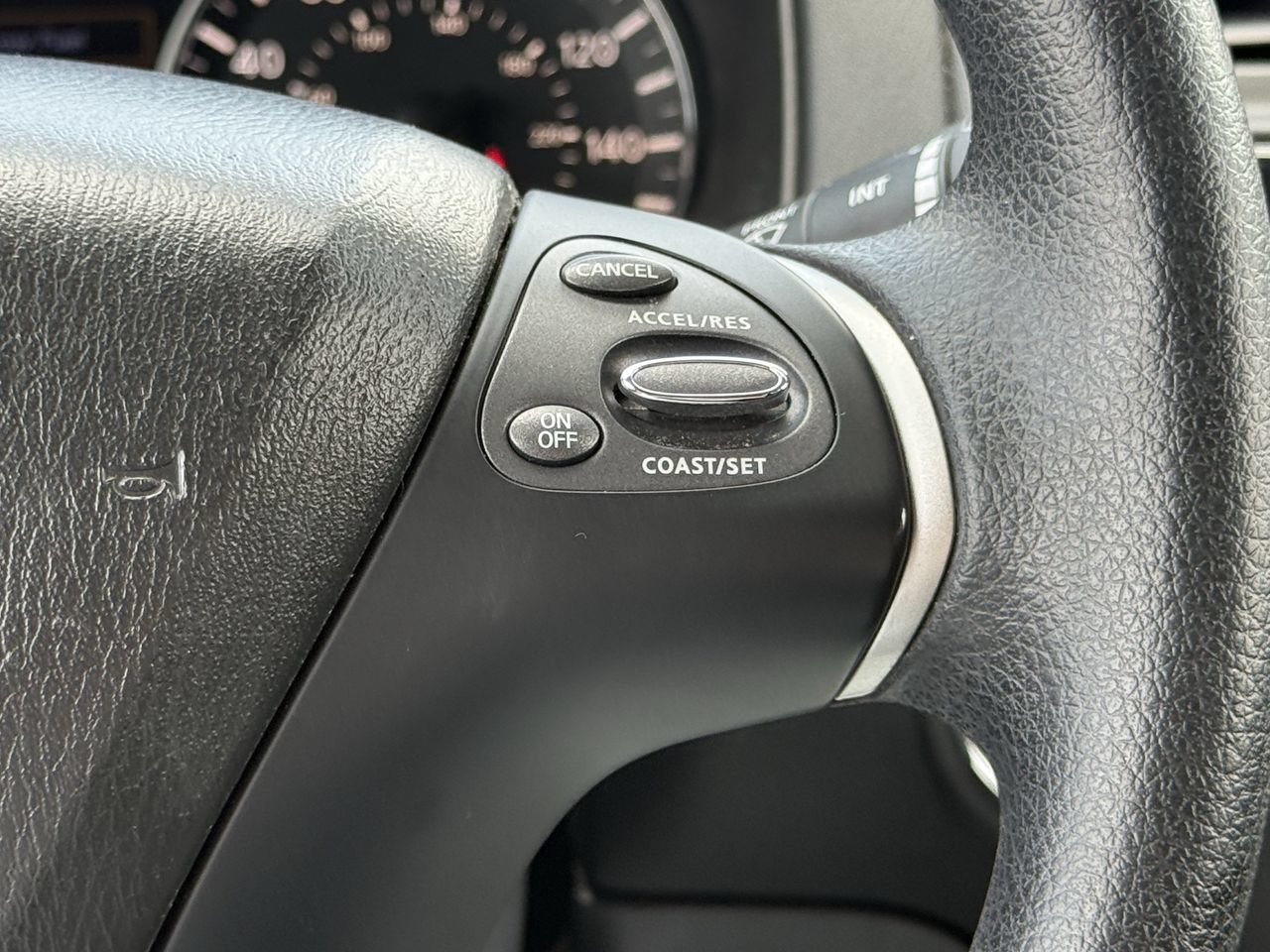 Used 2019 Nissan Pathfinder S FWD image 13
