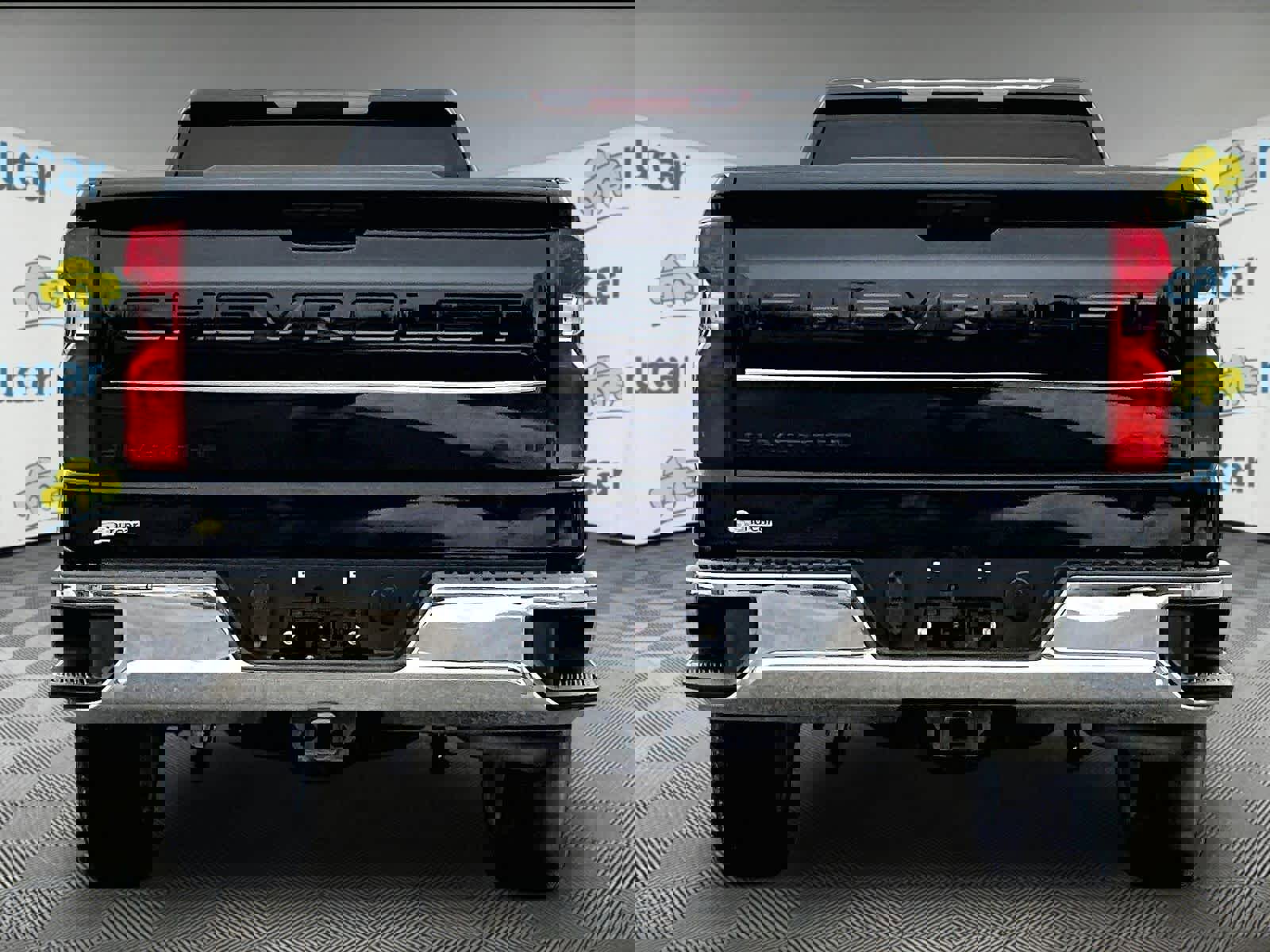 Used 2022 Chevrolet Silverado 1500 LT AWD/4WD image 5