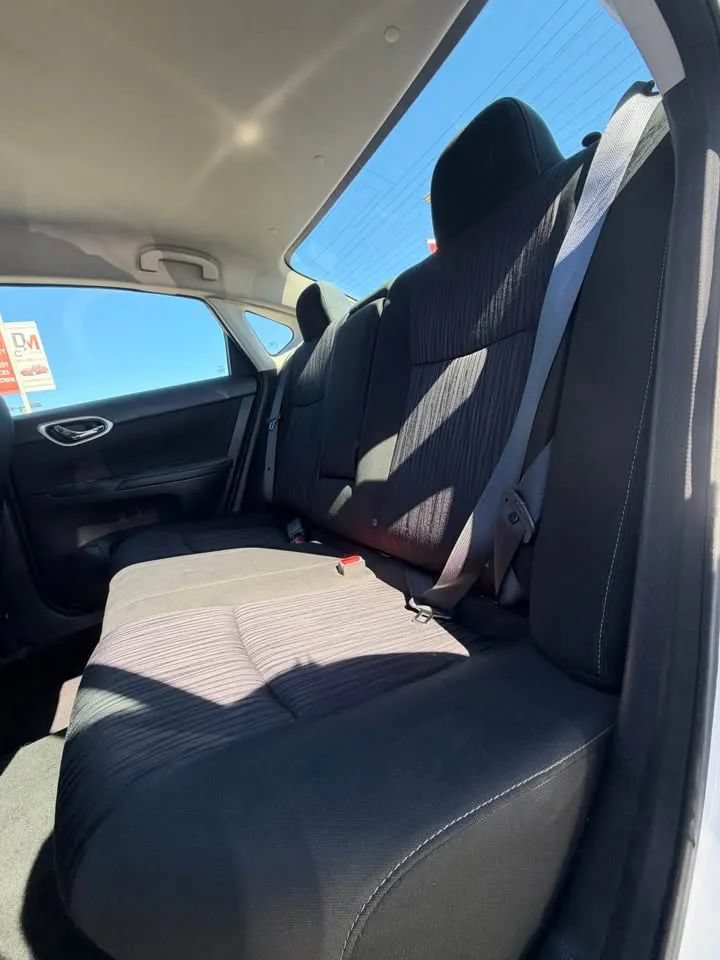 Used 2019 Nissan Sentra SV FWD image 9