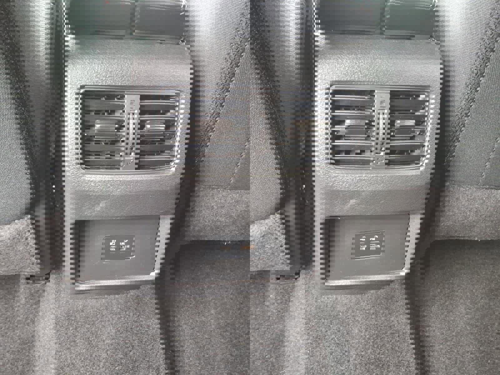 Used 2023 Nissan Rogue SV image 18