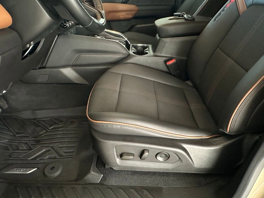 Certified 2024 GMC Canyon AT4 w/ Technology Package image 7