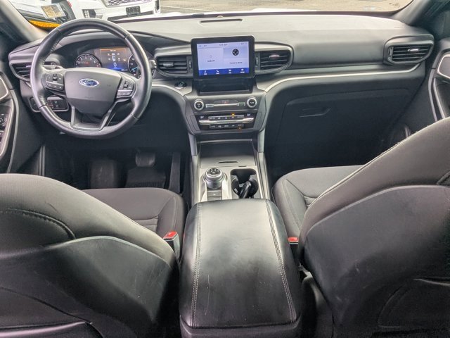 Used 2020 Ford Explorer XLT image 16