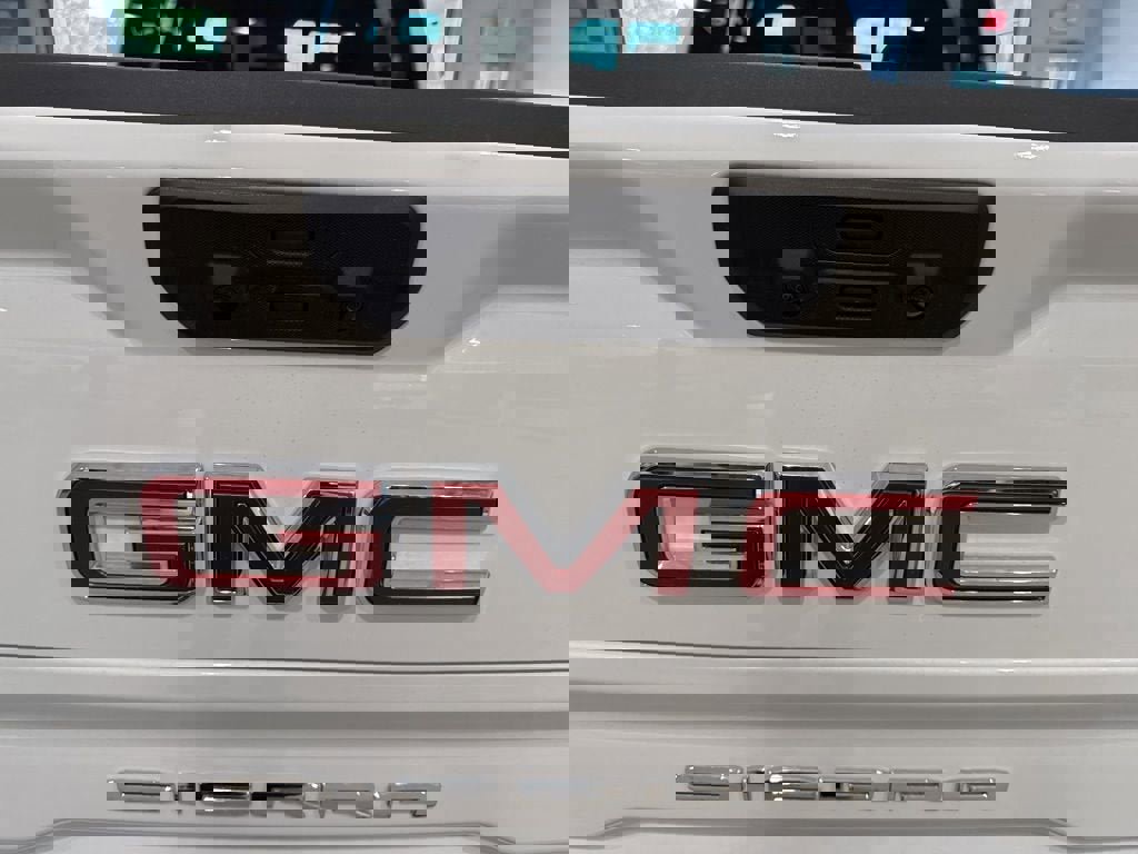 New 2026 GMC Sierra 1500 AT4 w/ AT4 Premium Package image 9