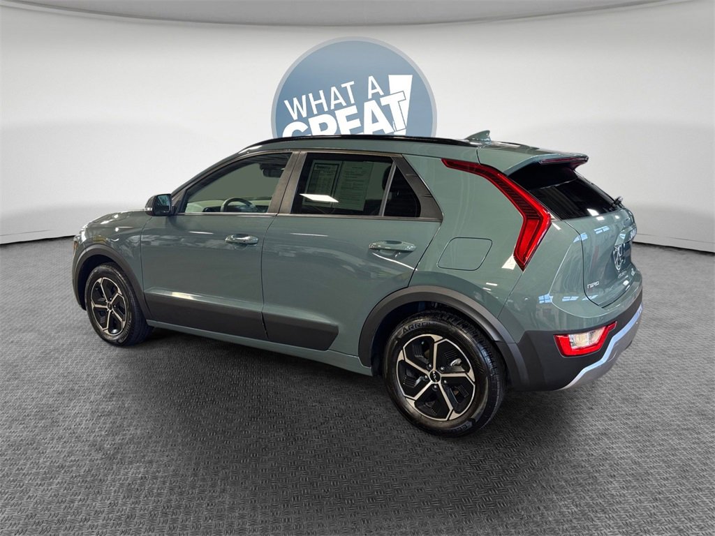 Certified 2023 Kia Niro EX image 6