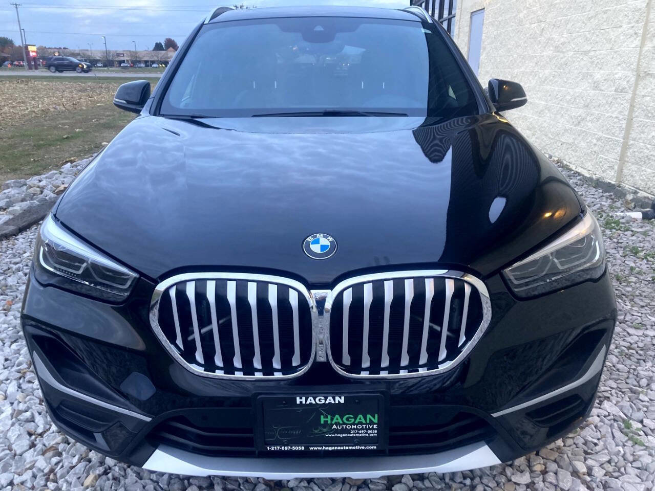 Used 2021 BMW X1 xDrive28i w/ Premium Package image 3
