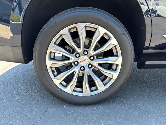 Used 2021 GMC Yukon Denali w/ Denali Ultimate Package AWD/4WD image 7