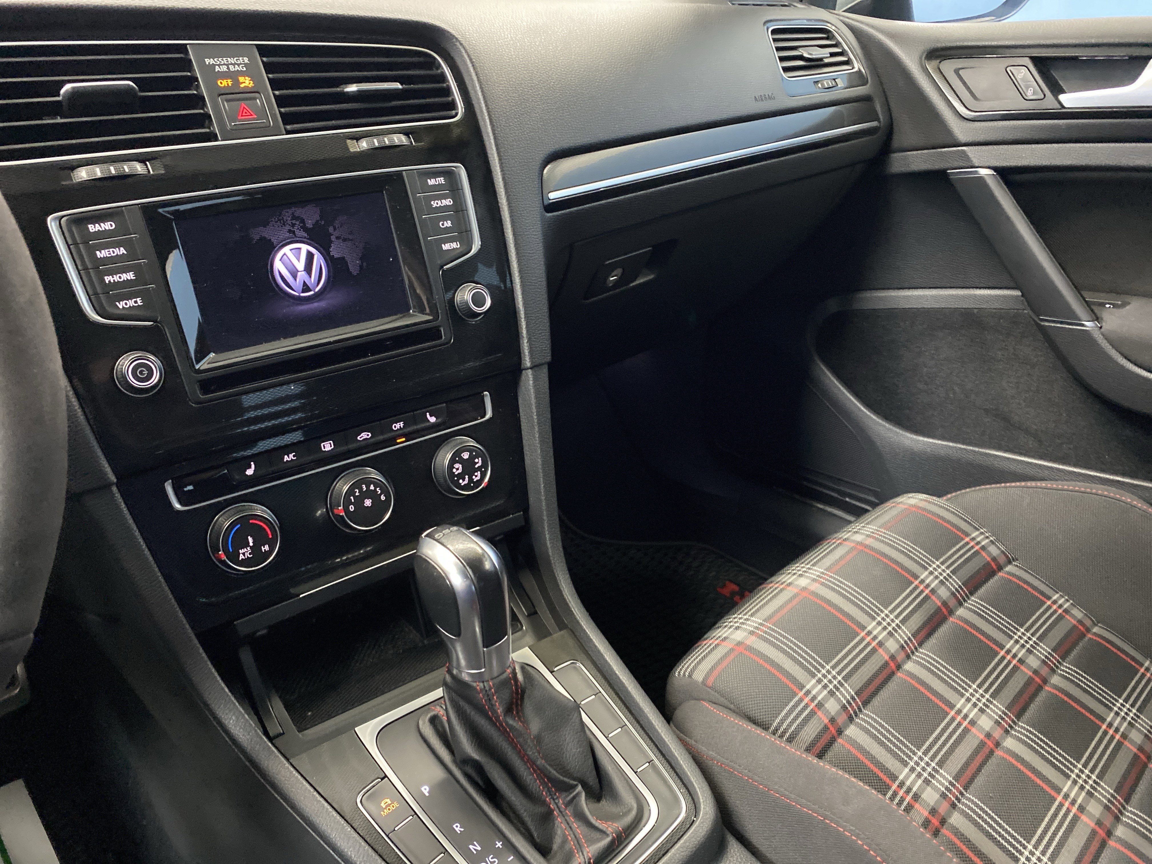 Used 2015 Volkswagen GTI S image 14