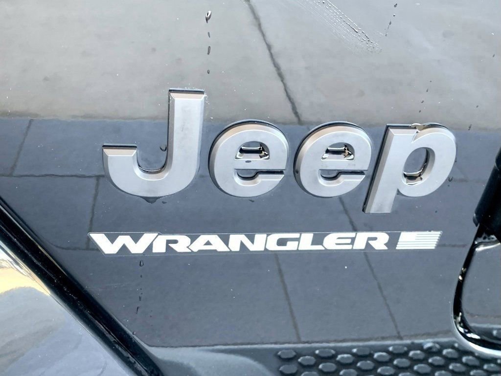 Used 2023 Jeep Wrangler Altitude image 10