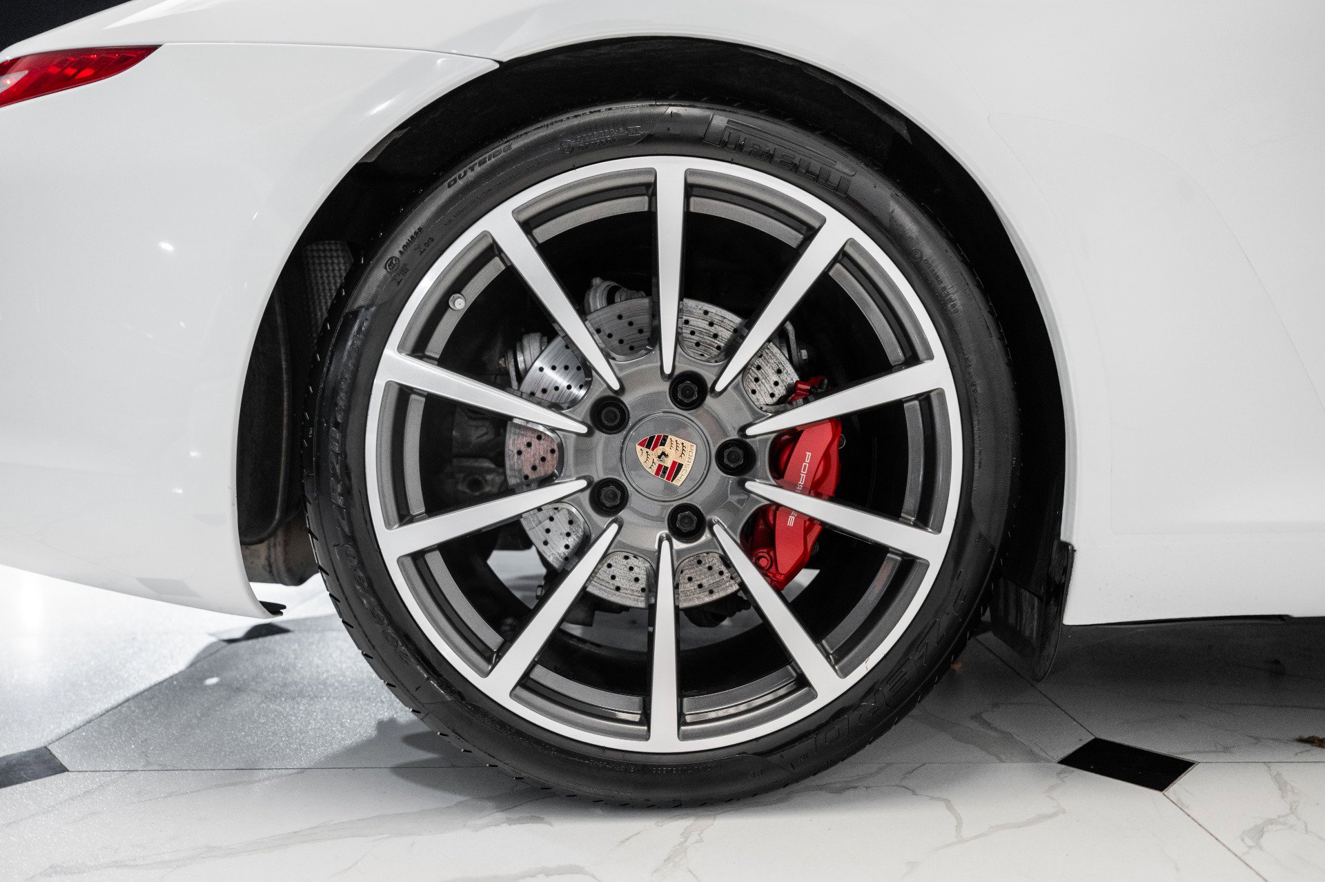 Used 2016 Porsche 911 Carrera S image 15