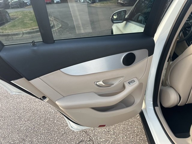 Used 2019 Mercedes-Benz GLC 300 image 10