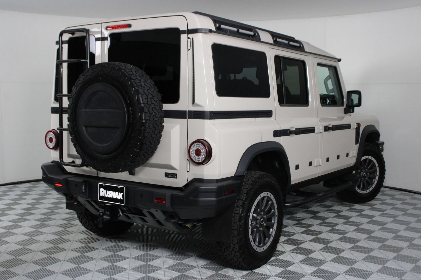 Used 2025 INEOS Grenadier AWD/4WD image 6