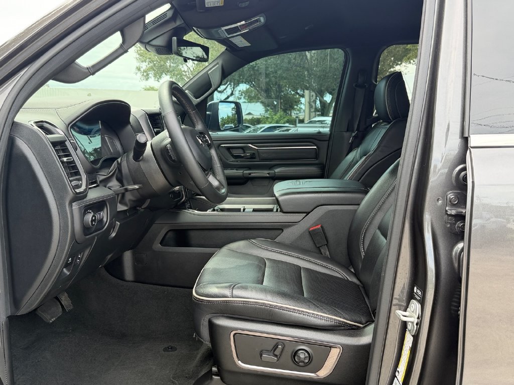 Used 2024 RAM 1500 Limited AWD/4WD image 10