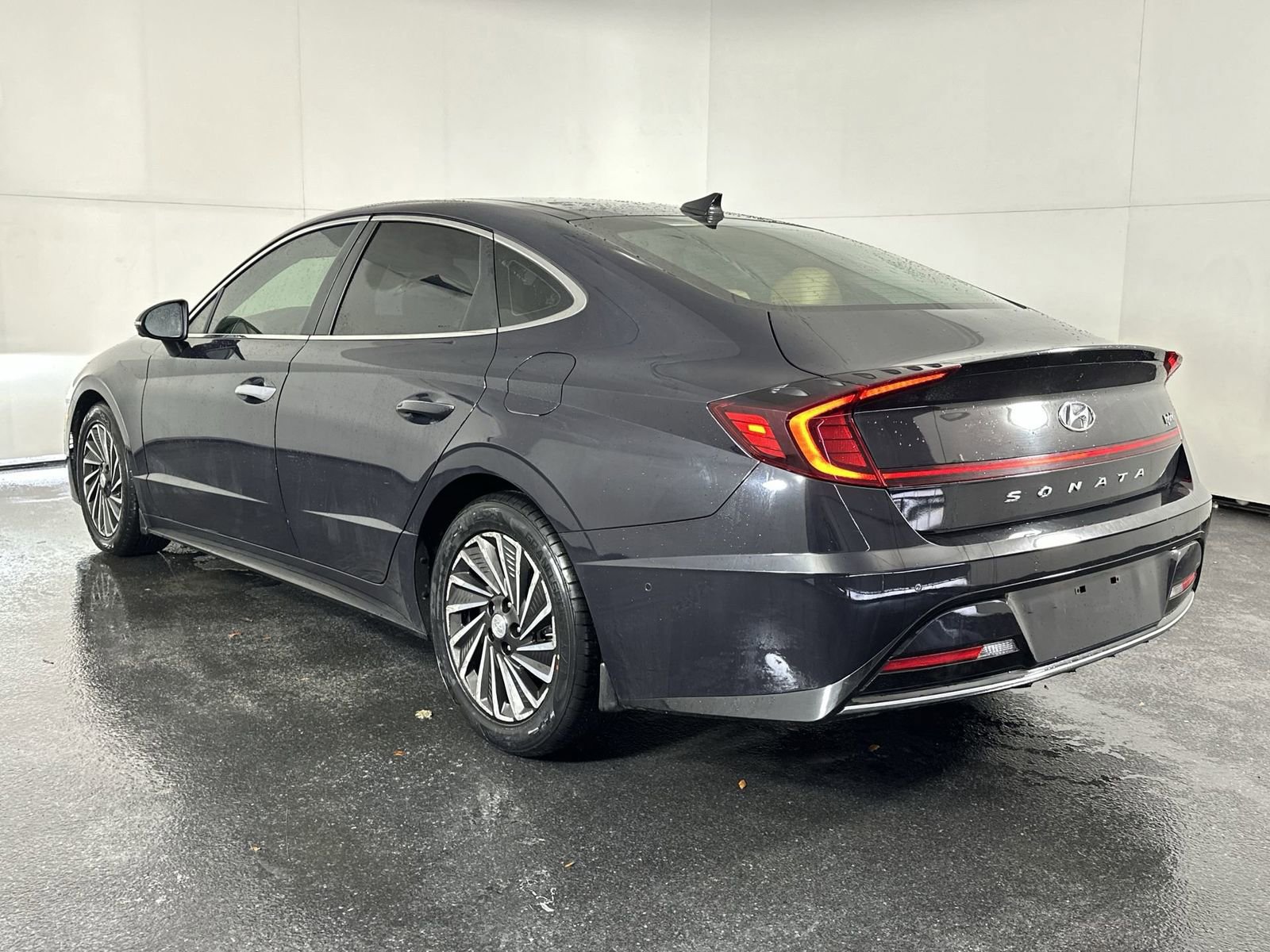 Used 2023 Hyundai Sonata Limited image 9