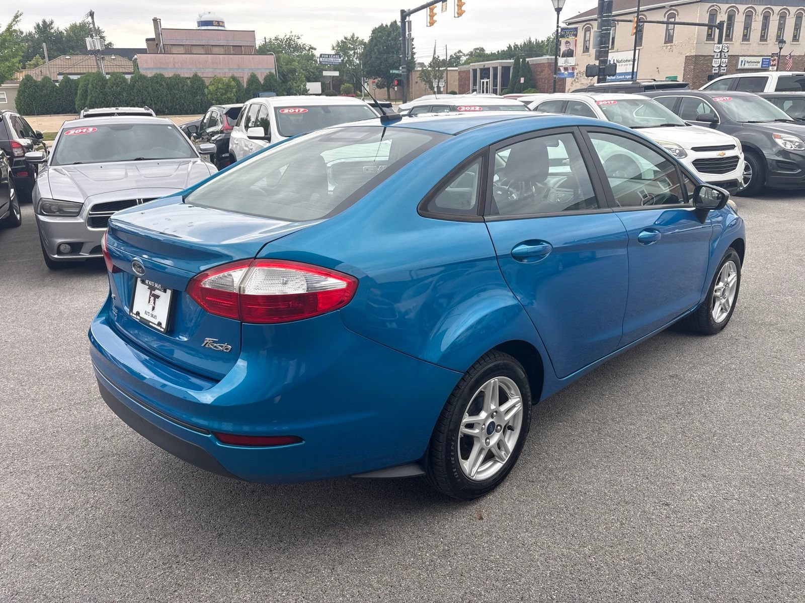 Used 2017 Ford Fiesta SE FWD image 5