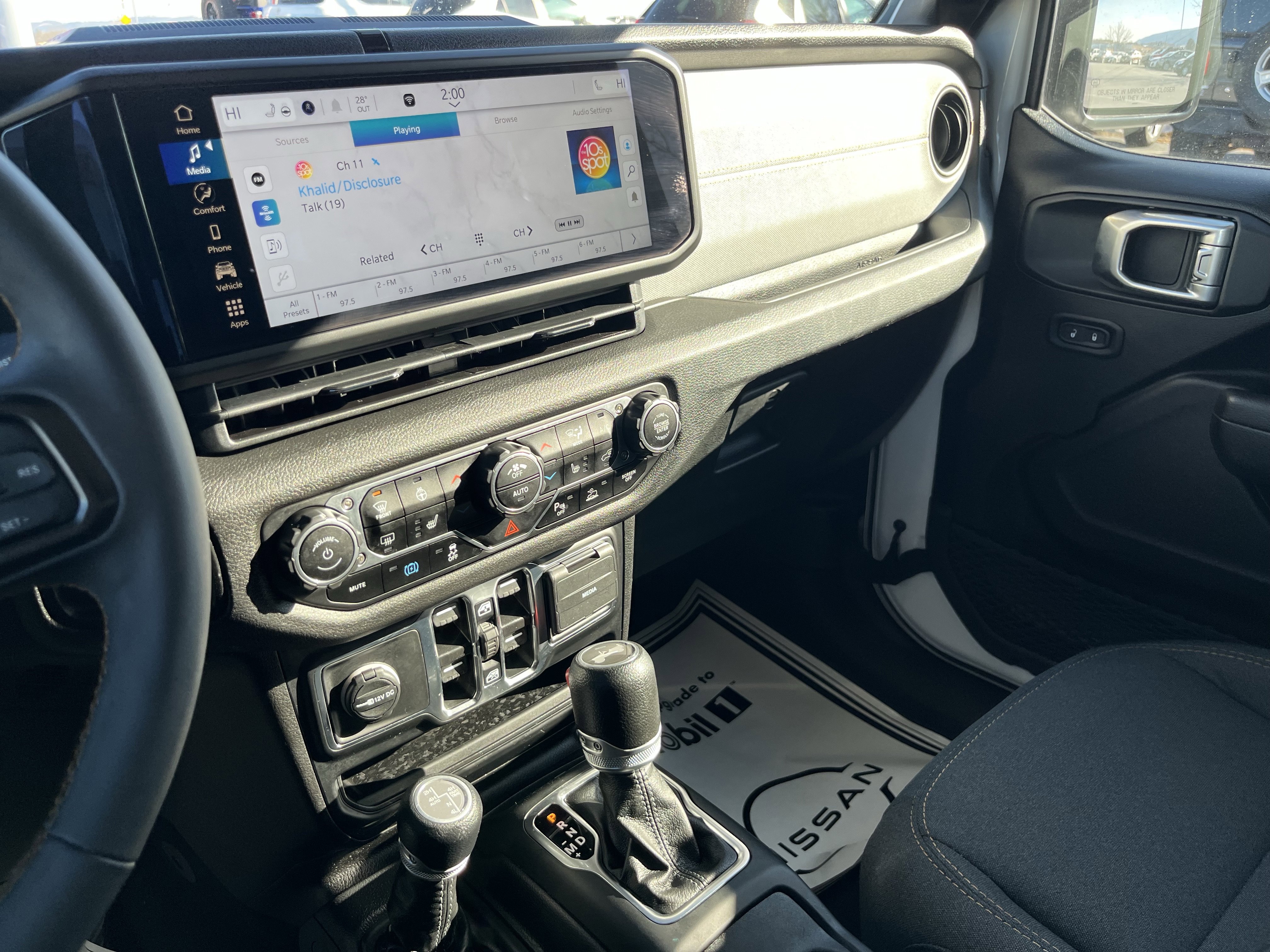 Used 2024 Jeep Wrangler Unlimited w/ Convenience Group image 24