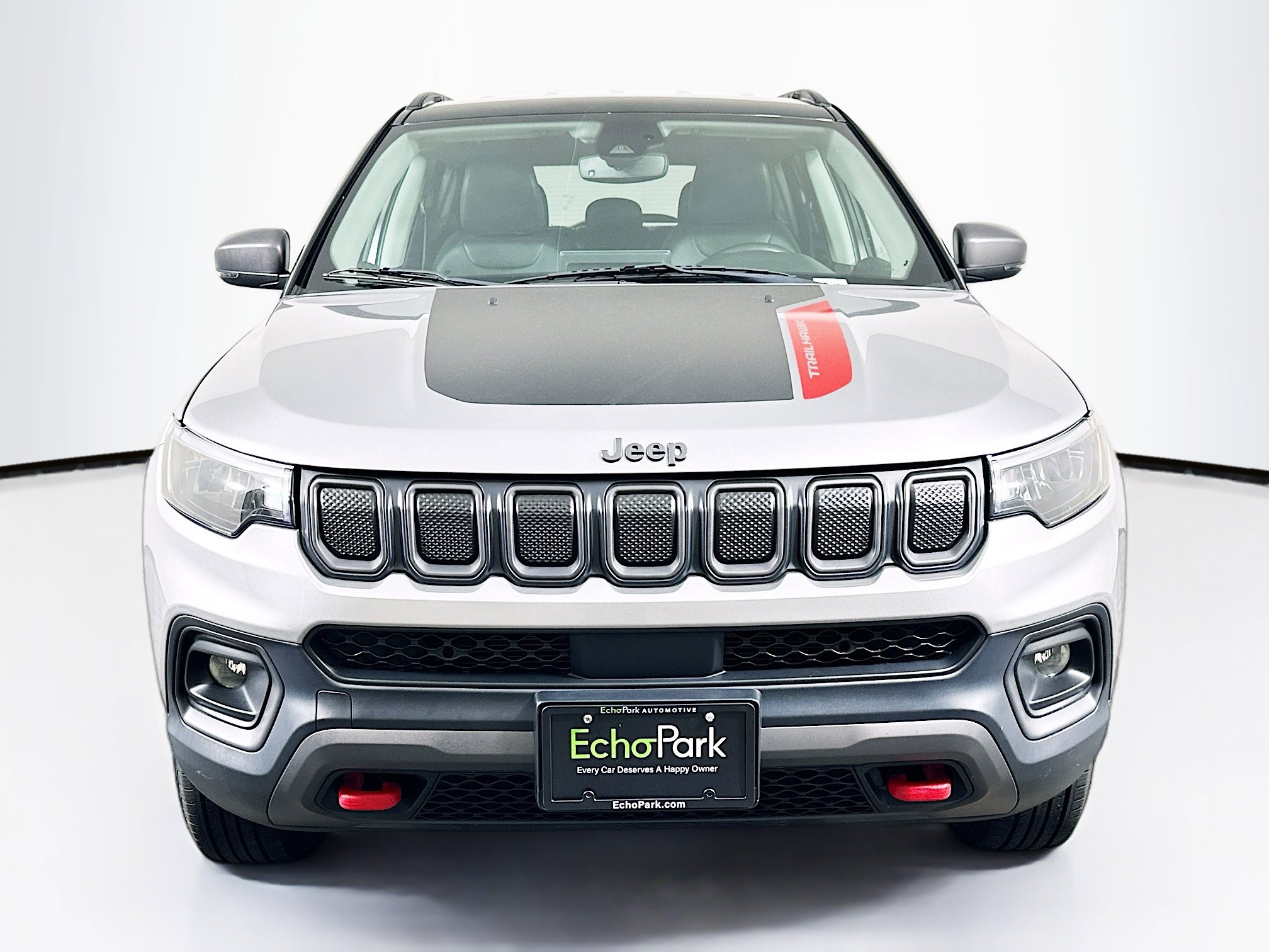 Used 2022 Jeep Compass Trailhawk w/ Trailhawk Convenience Group AWD/4WD image 2