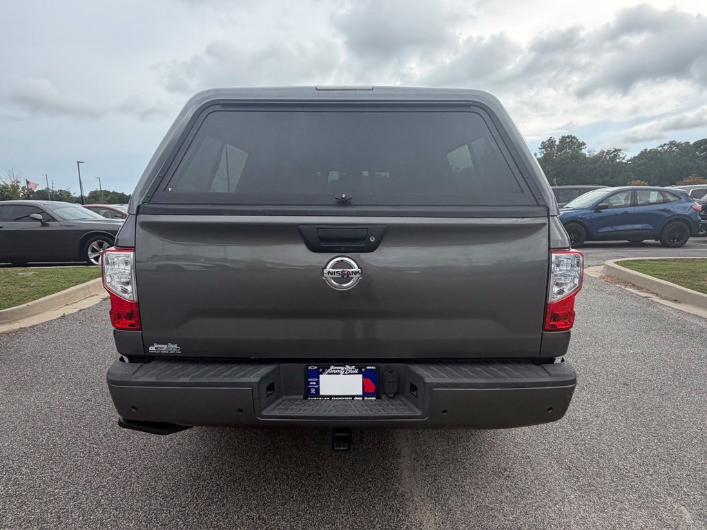 Used 2021 Nissan Titan SV w/ SV Convenience Package RWD image 17