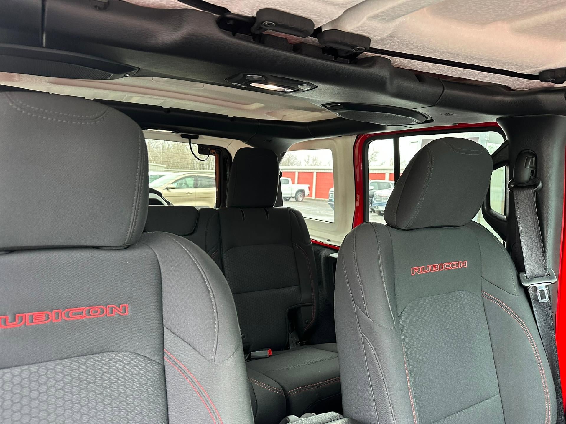 Used 2018 Jeep Wrangler Unlimited Rubicon image 30