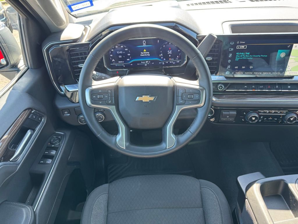 Used 2025 Chevrolet Silverado 1500 LT image 17