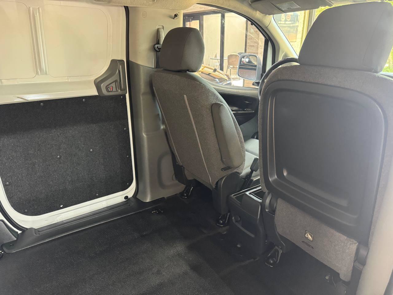 Used 2017 Nissan NV200 SV FWD image 13