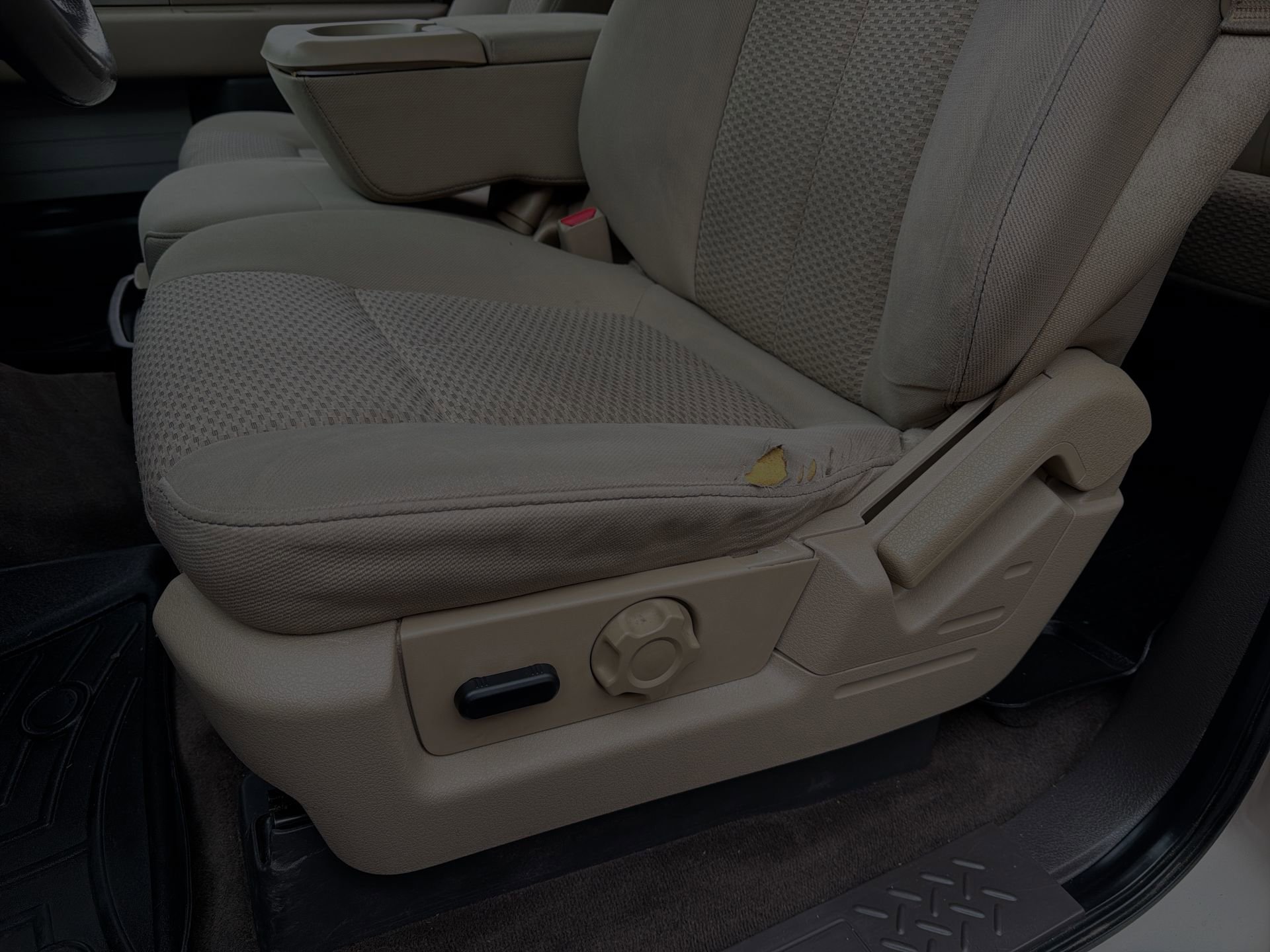 Used 2010 Ford F150 XLT AWD/4WD image 12