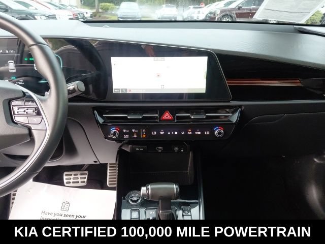 Certified 2025 Kia Niro EX Touring FWD image 12