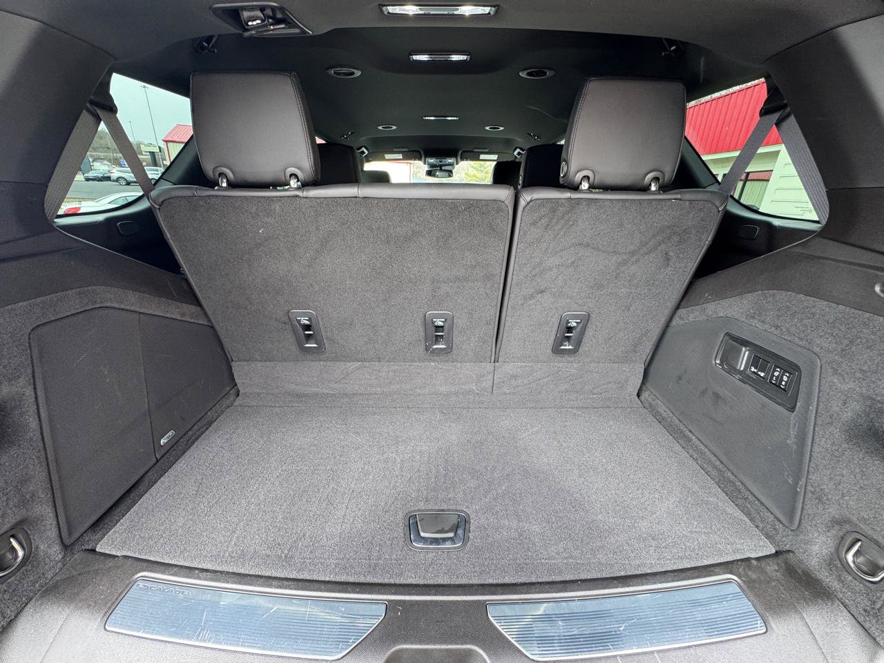Used 2021 Cadillac Escalade Luxury AWD/4WD image 15