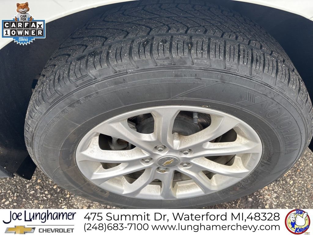 Used 2020 Chevrolet Equinox LS w/ LS Convenience Package image 11