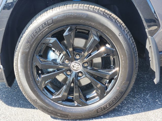 Certified 2025 Toyota RAV4 XSE AWD/4WD image 9