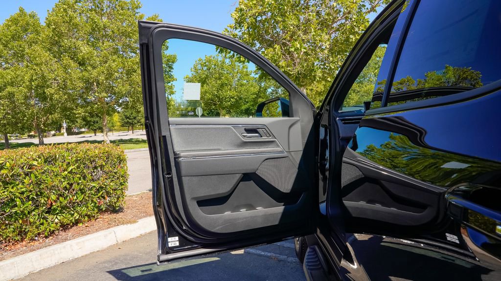 Used 2026 GMC Sierra EV Elevation image 23